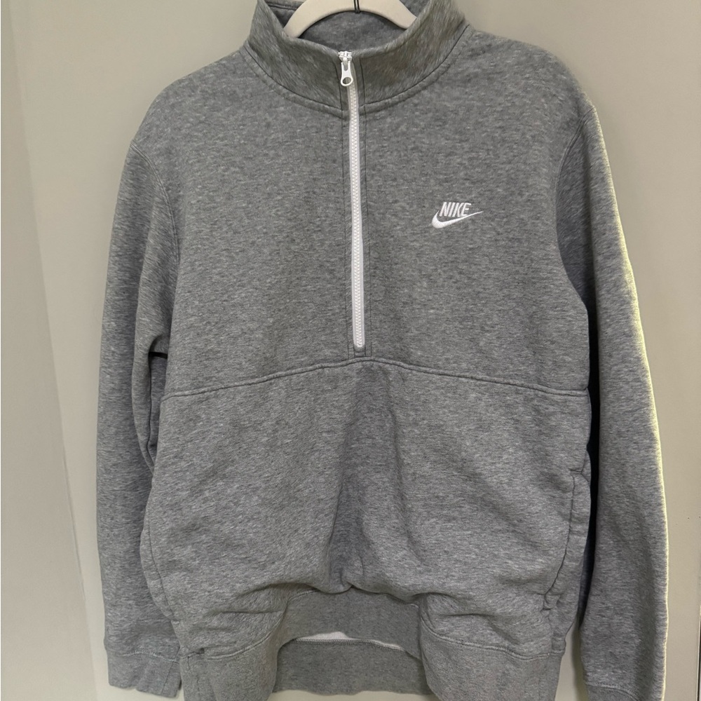 Nike Men's Gray Sweater